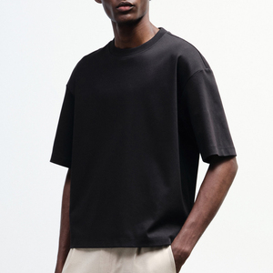 T-shirt basique noir en polyester tricoté pour homme, 220 grammes, col surdimensionné, manches courtes, coupe ample, style streetwear décontracté, anti-rétrécissement - Product Image 2