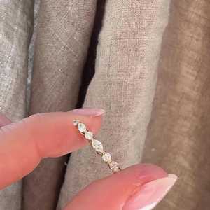 Anillo de Eternidad Completo Apilable de Oro 14k 18k con Diamante Marquise de 1 Quilate Cultivado en Laboratorio, Engastado con Puntas, Certificado IGI, para Boda de Mujer - Product Image 1