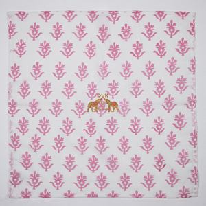 Venta al por mayor de servilletas de boda cuadradas personalizadas hechas a mano con estampado de bloques de algodón suave y ligero servilletas de cena para Hotel y uso doméstico - Product Image 2