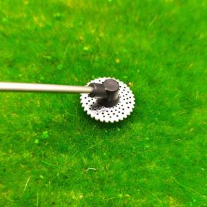 Accessoires de décoration modernes pour maison de poupée miniature : Tondeuse à gazon facile à assembler, compatible avec les mini-jardins. - Product Image 5