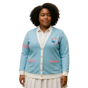 Cardigan Varsity Jack and Jill bleu clair pour femme, pull en tricot premium avec patch de blason, boutons perlés, coupe classique - Product Image 3