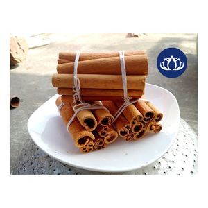Bâtonnets de cannelle de qualité supérieure pour la fabrication alimentaire et la préparation de boissons – Approvisionnement en épices de qualité supérieure - Product Image 1