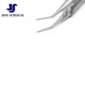 Pinzas Quirúrgicas Reutilizables O'Gawa de 4 1/4 Pulgadas con Eje Angulado de Precisión y Plataformas Anchas para Ataduras - Product Image 3