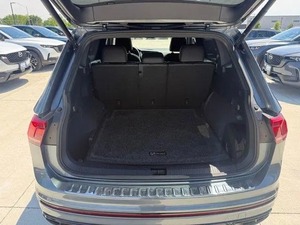 Autos Volkswagen-Tiguan SE R-Line Black 2022 CERTIFICADOS E INSPECCIONADOS Disponibles para Exportación - Product Image 4