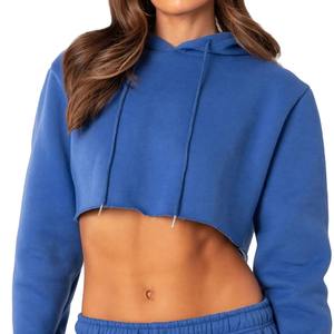 Sudaderas Cortas de Invierno para Mujer al por Mayor con Cuello Alto, Diseño Estampado, Logotipo Frontal, Colores y Logotipos Personalizables - Product Image 4