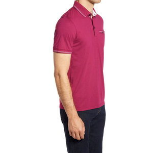 เสื้อโปโลผู้ชาย OEM ผลิตด้วยโครงสร้างผ้าถักที่ยืดหยุ่น ให้การเคลื่อนไหวที่ดีเยี่ยม รูปลักษณ์พรีเมียม และทนทาน - Product Image 2