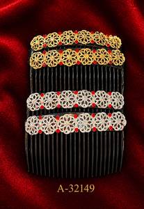 Peineta Clásica Dorada con Flores Plateadas y Diseño de Diamantes de Imitación, Hecha a Mano, de Alta Calidad para Novias, Modelo A-32147 - Product Image 2
