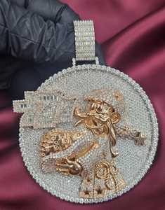 Colgante de Moissanita con Personaje de Dibujos Animados en Relieve, Estilo Hip Hop, Plata 925, para Joyería Fina, Venta al por Mayor - Product Image 1
