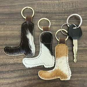 Factory Wholesale Fashion Hair On Cowhide <b>Leather</b> Boot Shape <b>Keychain</b> Genuine <b>Leather</b> Car Durable Key Fob Unisex Gift Accessory - Product Image 4