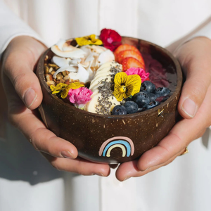 Tazón de Coco Pintado a Mano Estilo Bohemio con Diseño de Arcoíris, Ecológico y Ligero para Ensaladas, Smoothies y Postres, Venta al por Mayor, Vietnam - Product Image 3