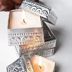 Portavelas Decorativo de Metal Antiguo para Velas de Té, Ideal para Decoración de Sala de Estar y Mesa de Comedor - Product Image 5