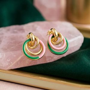 Pendientes de Aro Entrecruzados en Oro Rosa de 14K con Detalles en Verde, Joyería de Moda para Mujer, Elegantes Pendientes de Aro, Accesorio de Regalo para Fiestas - Product Image 1