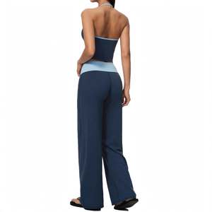 Conjunto de yoga de 3 piezas para mujer con cintura doble: pantalones de pierna ancha, top corto halter y bolero de manga larga - Product Image 4