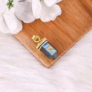 Pendentif crayon en labradorite naturelle, pointe de cristal enveloppée de laiton, bijou en pierre précieuse - Product Image 4
