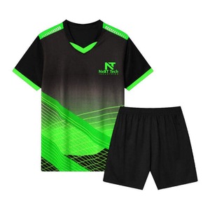 Vêtements de sport confortables pour hommes, uniforme de football 100% polyester, uniforme de football sur mesure pour hommes - Product Image 6