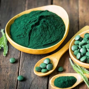 Poudre de Spiruline de Qualité Supérieure, Qualité Alimentaire, Ingrédient d'Algues à 99%, Approvisionnement en Vrac, Prêt à l'Exportation OEM, Conteneur en Plastique, Fût, Bouteille - Product Image 1
