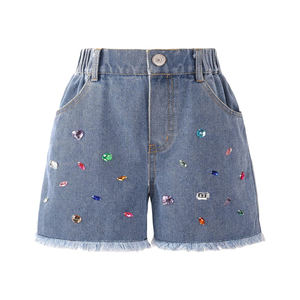 Shorts en jean scintillants avec strass, vêtements d'été tendance, shorts en denim à taille haute personnalisés avec strass pour femmes - Product Image 3