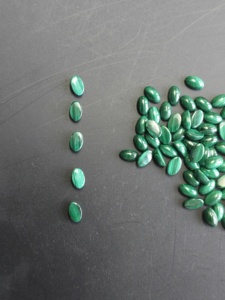 Malaquita Natural, Corte Ovalado de 5x3MM, Piedras Preciosas Sueltas para Joyería - Product Image 4