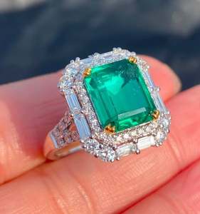 Bague de fiançailles et de mariage classique en argent sterling 925 plaqué or rose avec émeraude de laboratoire et zircon cubique étincelant – Bijou de luxe en pierres précieuses - Product Image 3