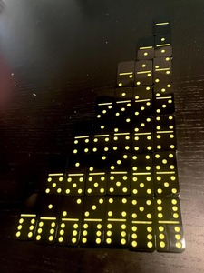 Jeu de dominos en résine double six, cadeau avec boîte personnalisée, fabrication sur mesure, mini dominos de haute qualité, écologiques - Product Image 4