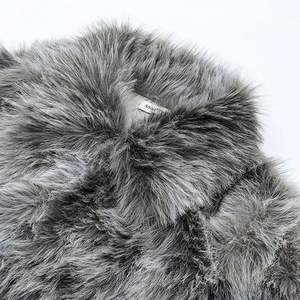 Vêtements d'hiver, manteau épais pour femmes, manteau en fausse fourrure avec fermeture éclair, veste courte à capuche, manteau court en fourrure pour femme - Product Image 3