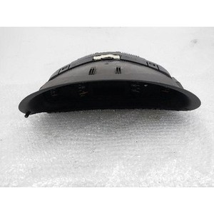 ชุดหน้าปัดเรือนไมล์มือสองสำหรับรถยนต์ C-class รุ่น A2035407611 - Product Image 2