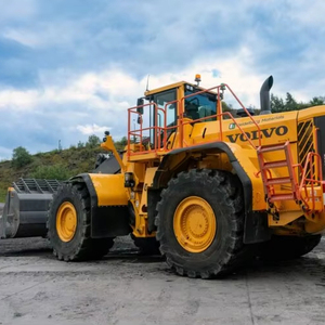 รถตักล้อยาง Volvo L350F เครื่องยนต์ดีเซล Perkins ระบบไฮดรอลิก HYDAC พร้อมบุ้งกี๋ขนาด 2.5-9.2 ลูกบาศก์เมตร - Product Image 1