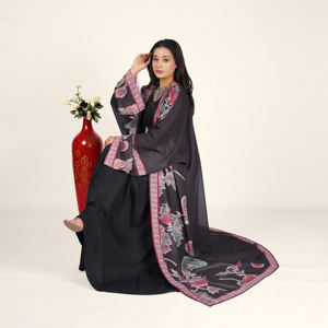 Abaya ligera con estampado floral suave, borde en contraste, mangas anchas, caída elegante, perfecta para la noche. - Product Image 5