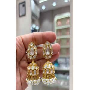 Hermosos Pendientes de Moda de Latón Chapado en Oro con Moissanita de Calidad Superior para Mujeres y Niñas, Colección para Bodas y Fiestas - Product Image 2