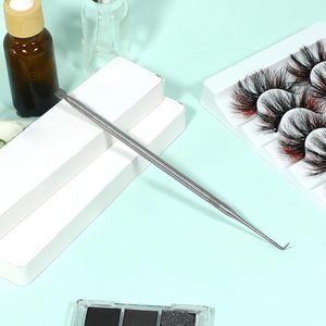 Herramienta de doble punta para levantar pestañas de acero inoxidable con cepillo tipo spoolie para levantar pestañas - Product Image 4