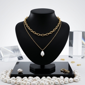 Collier ras du cou tendance en acier inoxydable doré avec pendentif géométrique superposé et perle en forme de goutte pour femme, idéal pour les soirées - Product Image 3