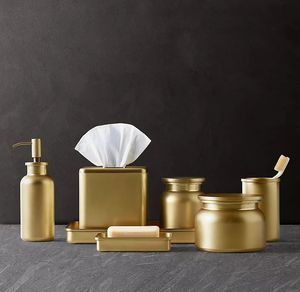 Ensemble de salle de bain en laiton assorti avec porte-distributeur coordonné, gobelet et accessoires décoratifs pour vanité - Product Image 1
