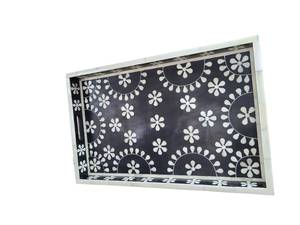 Bandeja artesanal de estilo vintage con incrustaciones de hueso, brillante y reluciente, hecha en India. |   Bandeja Decorativa con Incrustaciones de Hueso y Diseño Floral Geométrico - Product Image 4