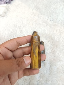 Tour de cristal d'œil de tigre naturel pour le courage, la confiance, la protection, la concentration, la méditation et la guérison énergétique positive - Product Image 2