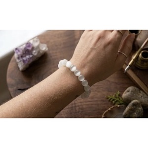 Natural Monalisa Cat's Eye <b>Beaded</b> <b>Bracelet</b> Handcrafted White Crystal Healing <b>Bracelet</b> Fine Wholesale Cat's Eye <b>Bracelets</b> - Product Image 2