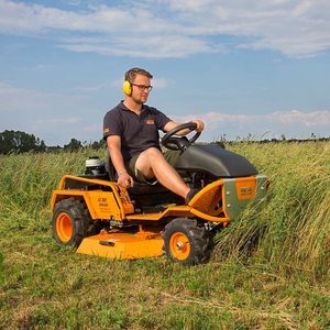 Potente Tractor Cortacésped con Motor de Alto Rendimiento para un Corte de Césped y Mantenimiento de Jardines Eficientes - Product Image 2