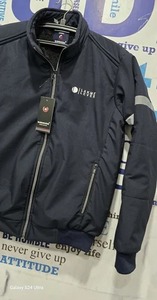 Veste promotionnelle d'entreprise de qualité supérieure avec logo, veste softshell coupe-vent pour uniforme de personnel, disponible à la vente - Product Image 3