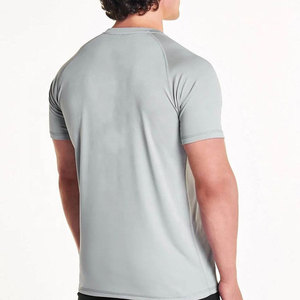 Camiseta de gimnasio cómoda y duradera para hombre, 100% algodón, corte holgado, estampada, de color sólido, hecha en Pakistán. - Product Image 3