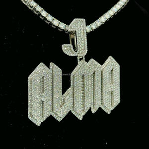 Pendentifs Lettre Nom Homme Plaqué Or Blanc 14K Cloutés en Moissanite Diamants Style Hip Hop et Taille Personnalisée Avec Clarté Vvs - Product Image 3