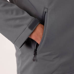 Veste softshell homme légère, haute qualité, imperméable, taille et couleur personnalisées, en vente - Product Image 3