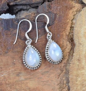 Femmes bohème 925 en argent Sterling boucles d'oreilles pendantes à la main arc-en-ciel pierre de lune poire lunette réglage pour les mariages mode - Product Image 5