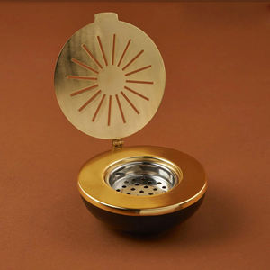 Brûleur d'encens en métal avec couvercle, brûleur décoratif, finition dorée de luxe pour la maison, décoration arabe du Ramadan - Product Image 3