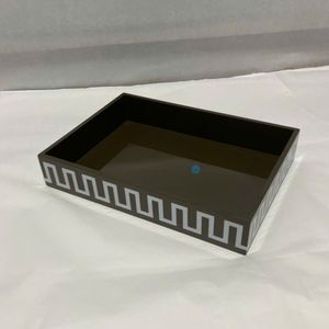 Plateau en laque durable fait main, rectangulaire bleu marine, avec bordure à motif grec, pour service et décoration intérieure, vente en gros, B2B, vente en gros de plantes, OEM - Product Image 3