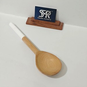 Cuillère de cuisine en bois faite à la main avec manche en résine blanche, cuillère de service en bois de hêtre naturel, ustensile de cuisine écologique - Product Image 5