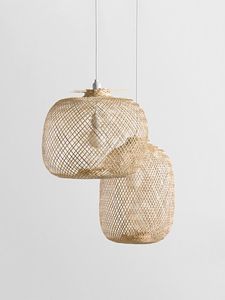 Lampe suspendue en bambou artisanale, abat-jour moderne tissé pour cuisine et salle à manger - Product Image 1