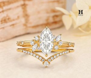 Bague de mariage personnalisée en diamant marquise cultivé en laboratoire, motif floral inspiré de la nature, solitaire en grappe, pavé incurvé - Product Image 1