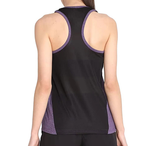 Camiseta sin mangas para mujer de diseño perfecto, con logo personalizado, cómoda, de algodón, para entrenamiento, gimnasio, de alta visibilidad y sostenible. - Product Image 6