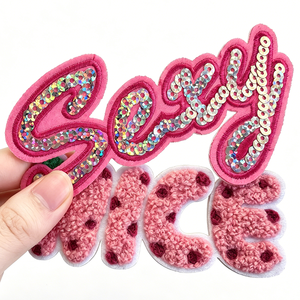 Parches de chenilla personalizados al por mayor con letras bordadas con purpurina y logotipo, con pin de seguridad, para ropa, para equipos de animación, danza, profesores y enfermeras, Six Trend - Product Image 1