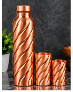 Ensemble de bouteille et de tasses en cuivre martelé vintage moderne, 3 pièces, vaisselle portable pour la maison - Product Image 4