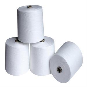 Venta al por mayor de fábrica: Hilo de algodón crudo blanco peinado compacto Ne 20s 30s, antipilling, 100% algodón hilado en anillo para tejido de punto. - Product Image 2
